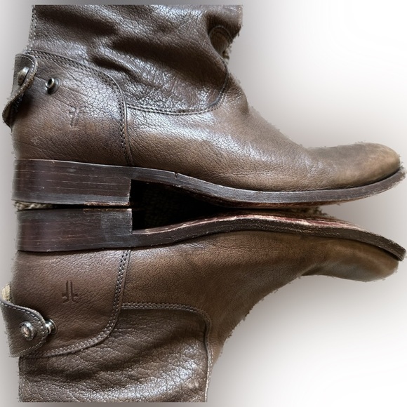 FRYE Boots  -  9.5B - Picture 2 of 5